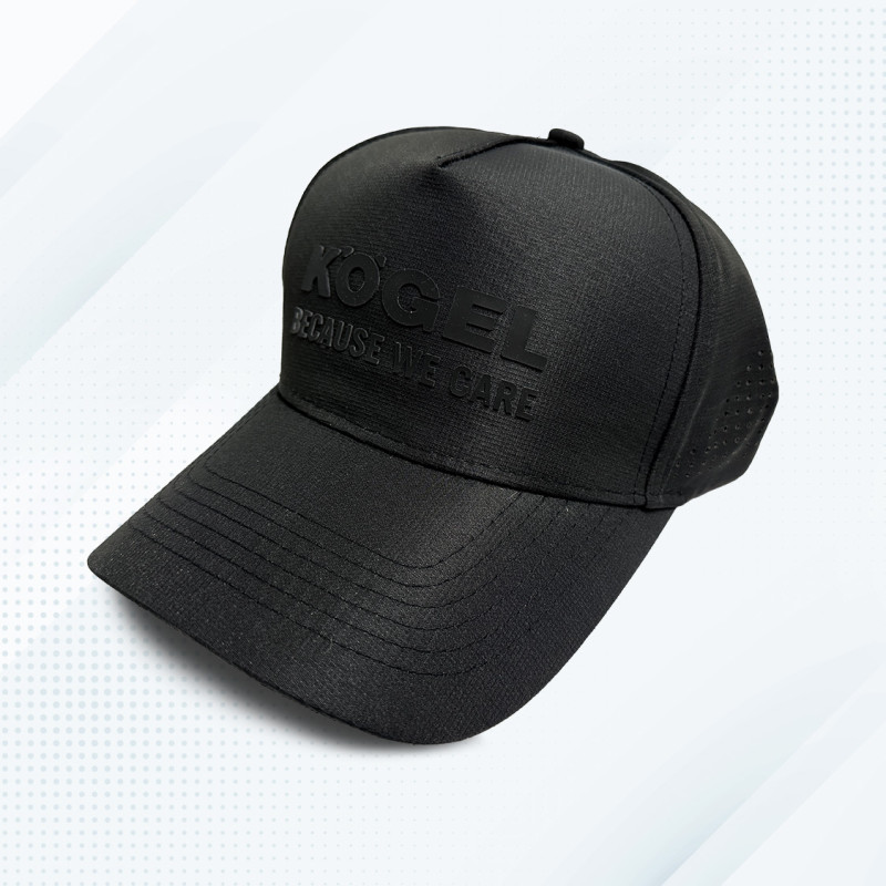 Basecap mit schwarzem Logo